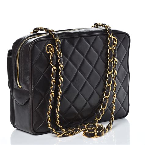 quilting black chanel bag